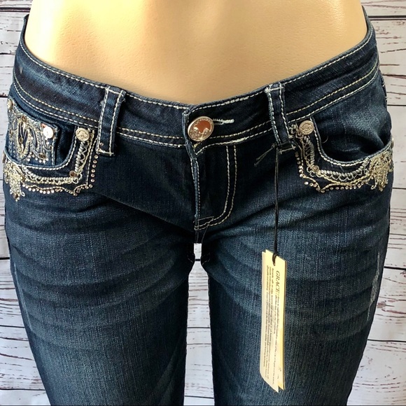 Grace in LA Jeans - Picture 5 of 6